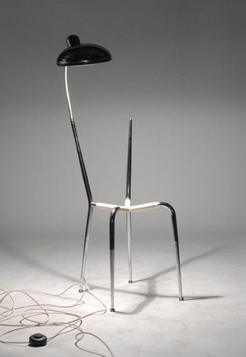 如何变废为宝，让废弃椅子重新组合体现创意设计？