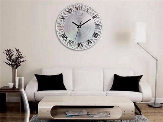 新房放挂钟几时放 新房放挂钟几时放