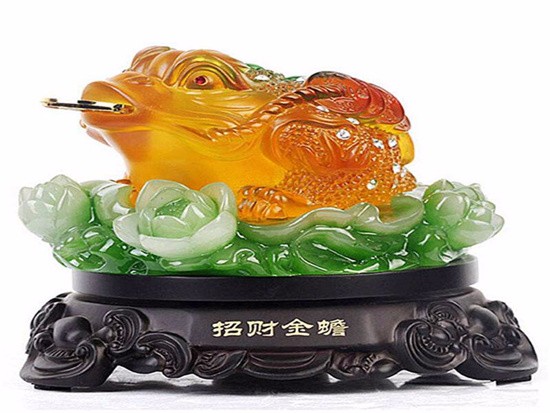 金蟾风水摆件