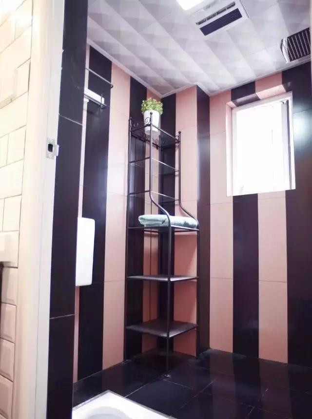 Image title
