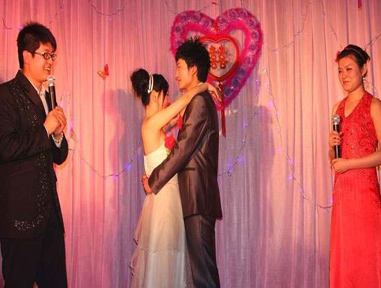 婚庆司仪多少钱