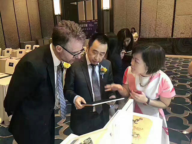尚品宅配施华洛世奇 尚品宅配施华洛世奇
