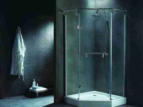 整体卫生间淋浴房好吗？